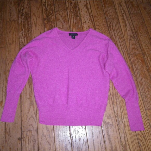 Women's 100% Cashmere V-Neck Sweater - Picture 1 of 2